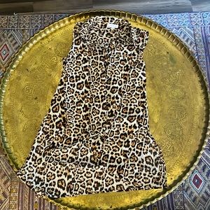 Women’s New Direction leopard print tank top.